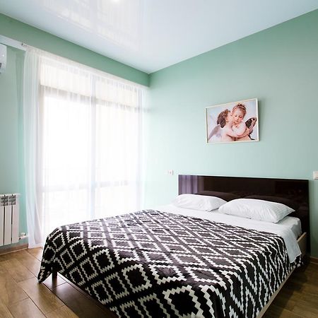 Guest House Arlen Цандрипш Екстериор снимка