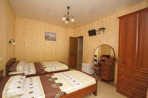 Guest House Arlen Цандрипш Екстериор снимка