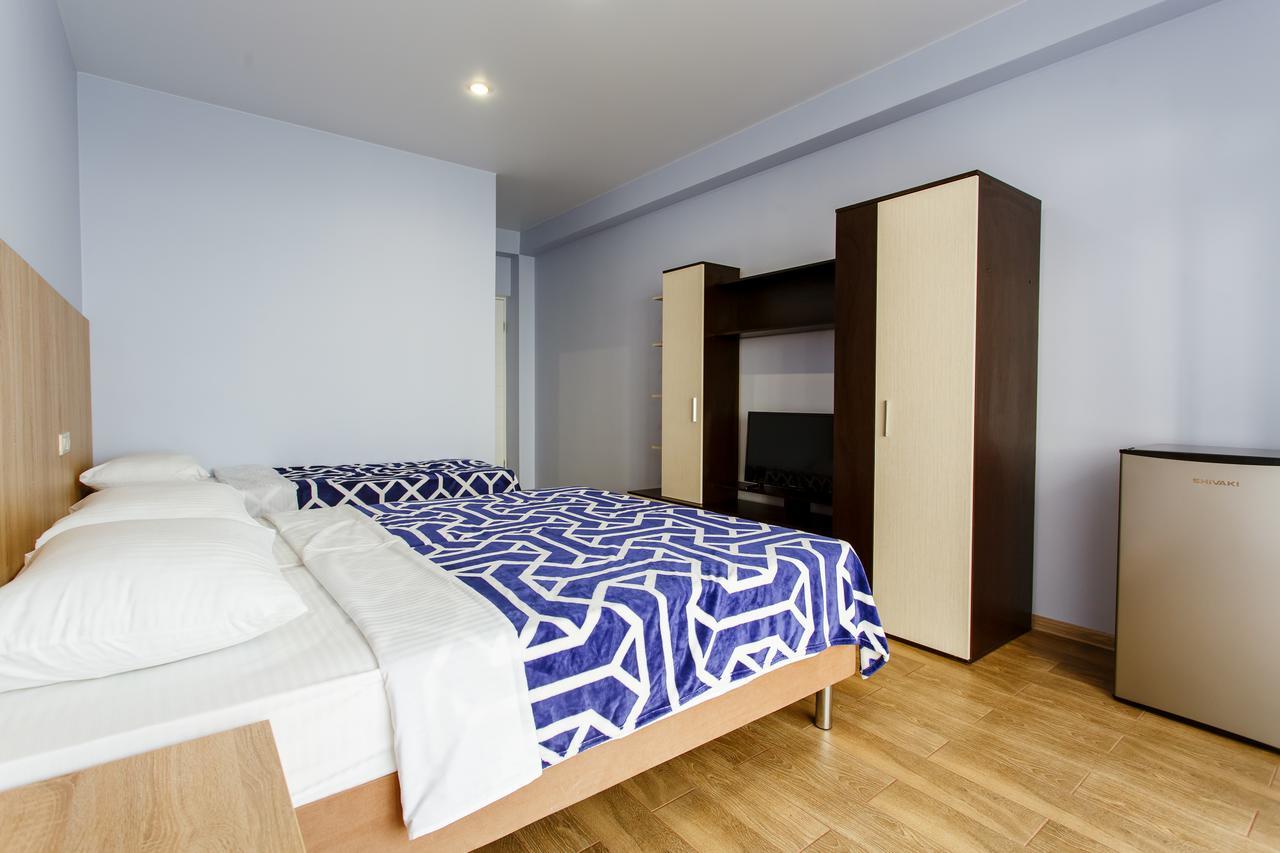 Guest House Arlen Цандрипш Екстериор снимка