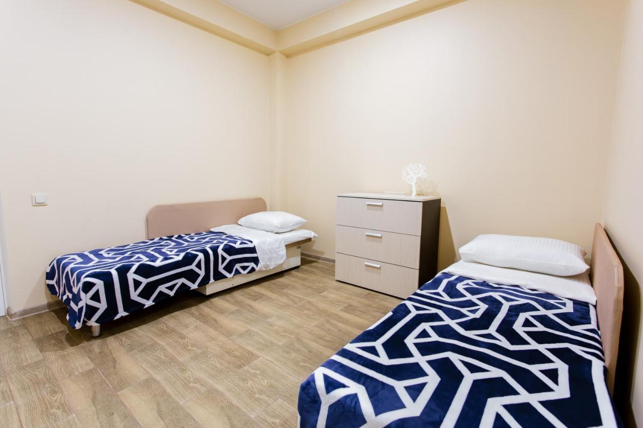 Guest House Arlen Цандрипш Екстериор снимка