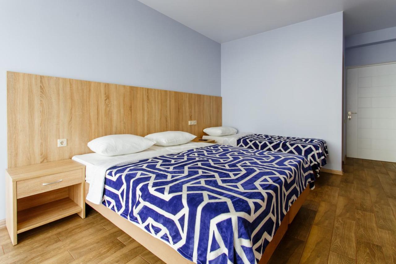 Guest House Arlen Цандрипш Екстериор снимка